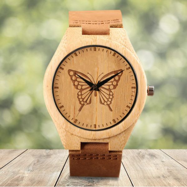 Butterfly, un reloj de madera con un guiño a la fantasía